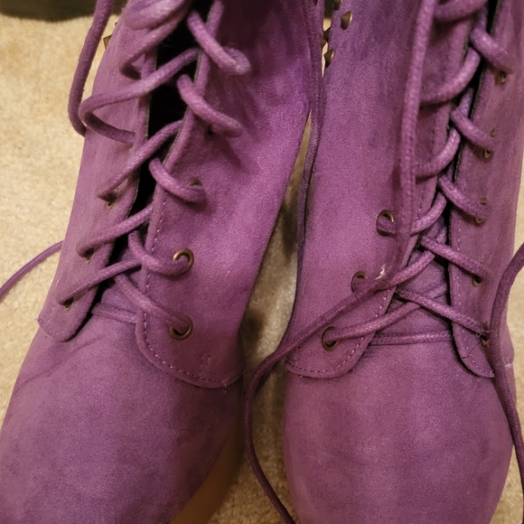 Booties - Picture 4 of 6